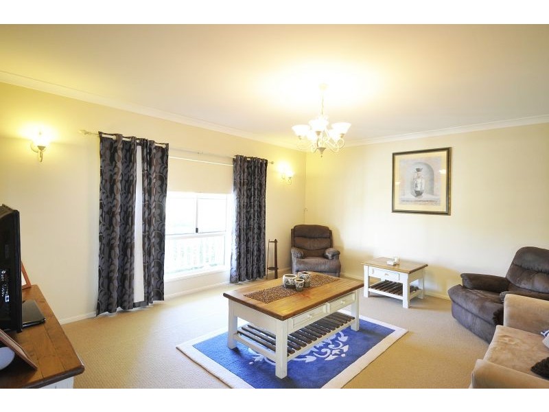 22 Pendoma Drive, Hodgson Vale QLD 4352