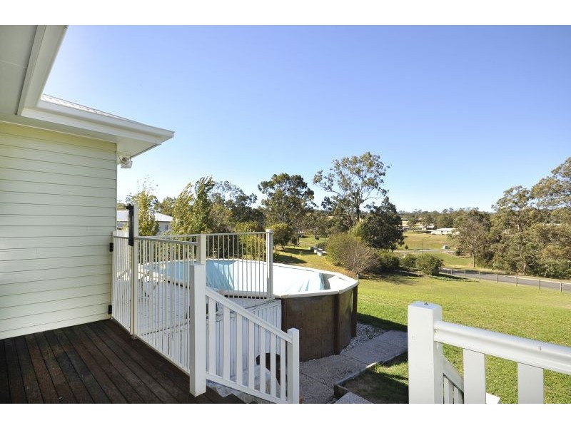 22 Pendoma Drive, Hodgson Vale QLD 4352
