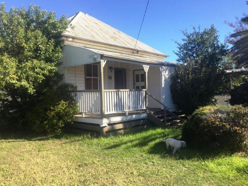 14 Young Street, Pittsworth QLD 4356