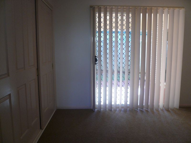 2/320 South Street, Harristown QLD 4350