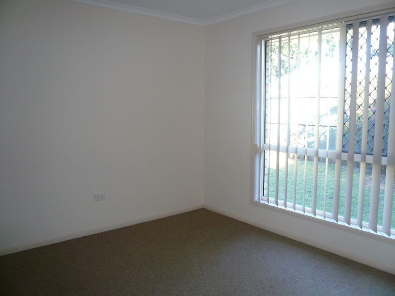 2/320 South Street, Harristown QLD 4350