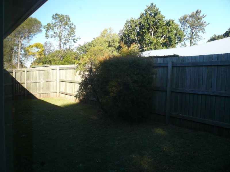 2/320 South Street, Harristown QLD 4350