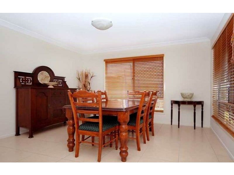 37 Sunset Drive, Glenvale QLD 4350