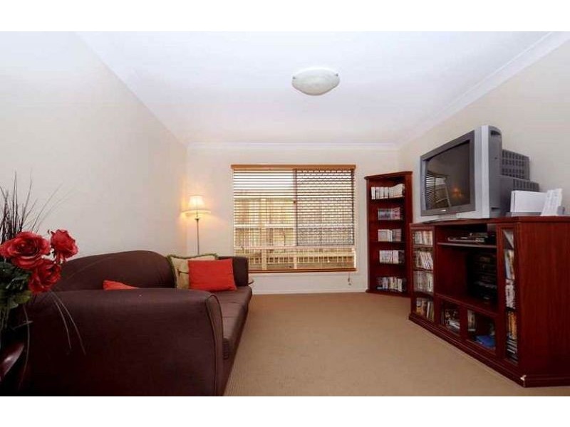 37 Sunset Drive, Glenvale QLD 4350