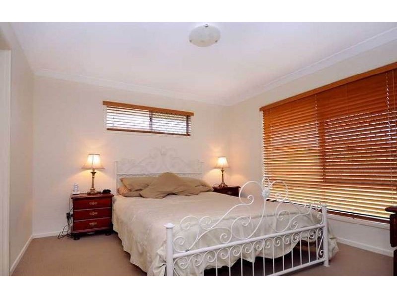 37 Sunset Drive, Glenvale QLD 4350
