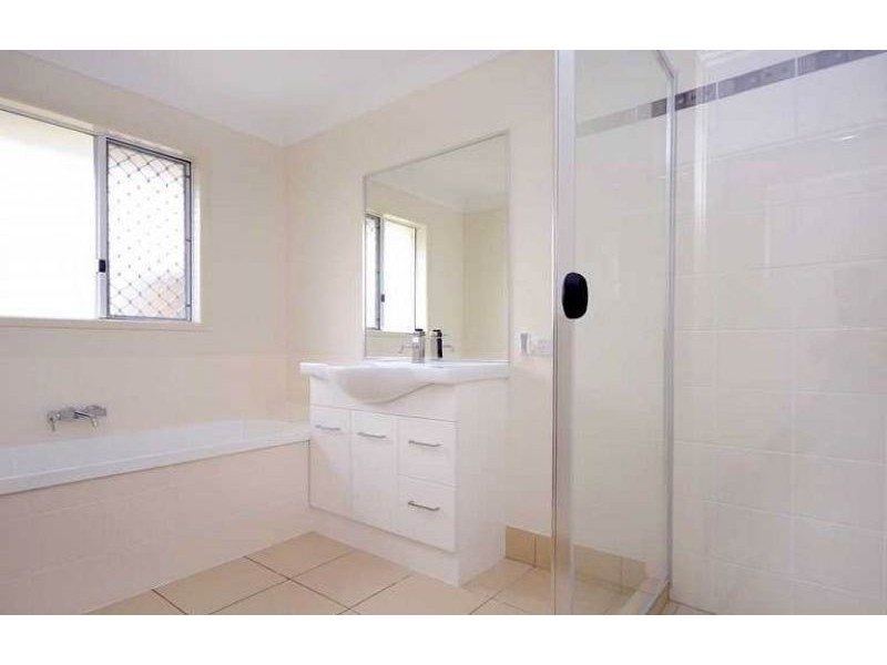 37 Sunset Drive, Glenvale QLD 4350