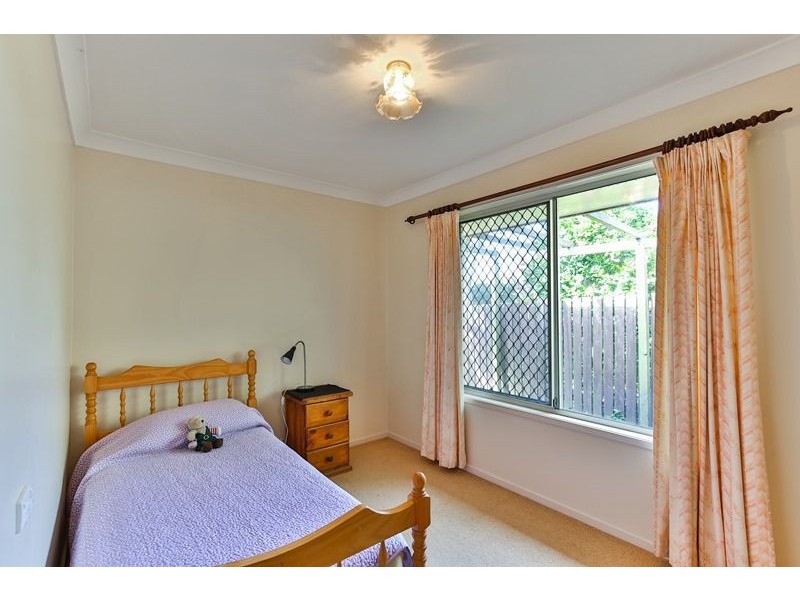 6 Lupin Court, Centenary Heights QLD 4350