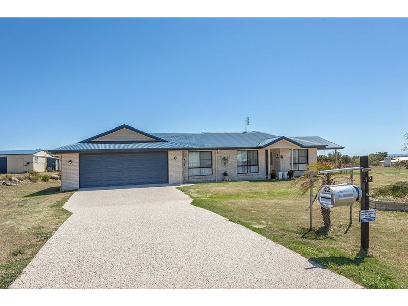 42 Hilltop Drive, Gowrie Junction QLD 4352