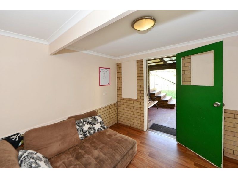 256 Taylor Street, Newtown QLD 4350