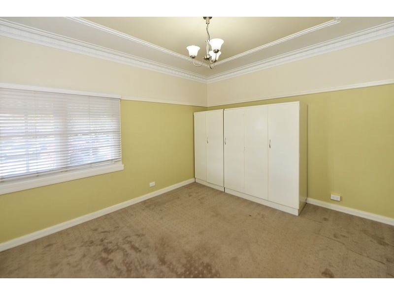 73 Phillip Street, South Toowoomba QLD 4350