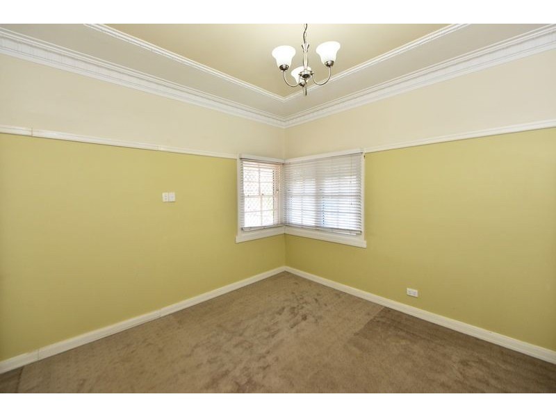 73 Phillip Street, South Toowoomba QLD 4350
