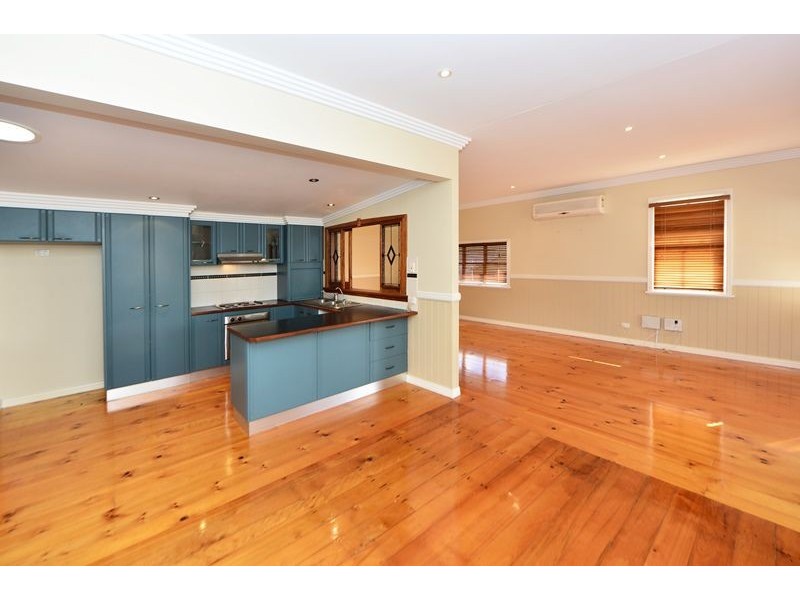 73 Phillip Street, South Toowoomba QLD 4350