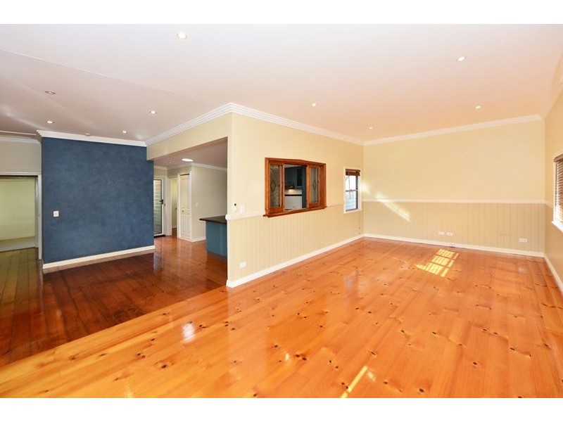 73 Phillip Street, South Toowoomba QLD 4350