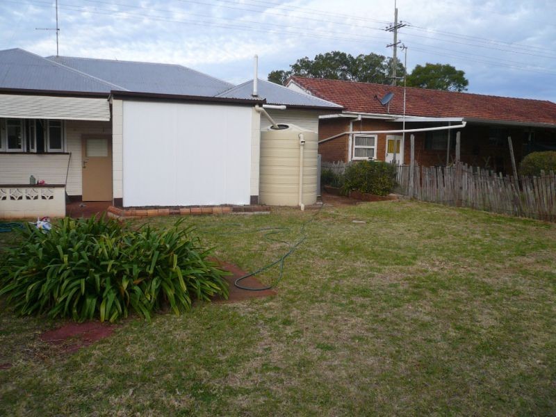 291 West Street, Harristown QLD 4350