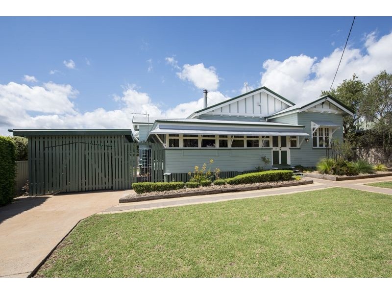 34 Platz Street, Darling Heights QLD 4350