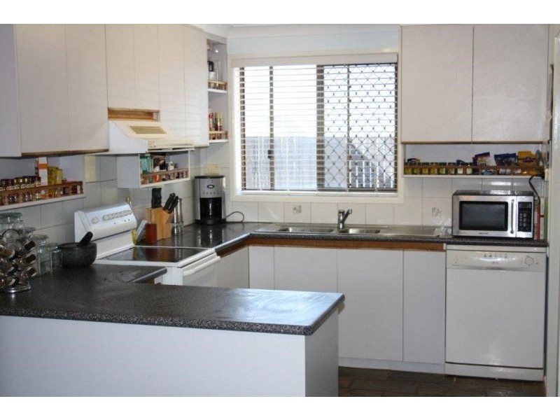 2/226 Hume Street, South Toowoomba QLD 4350