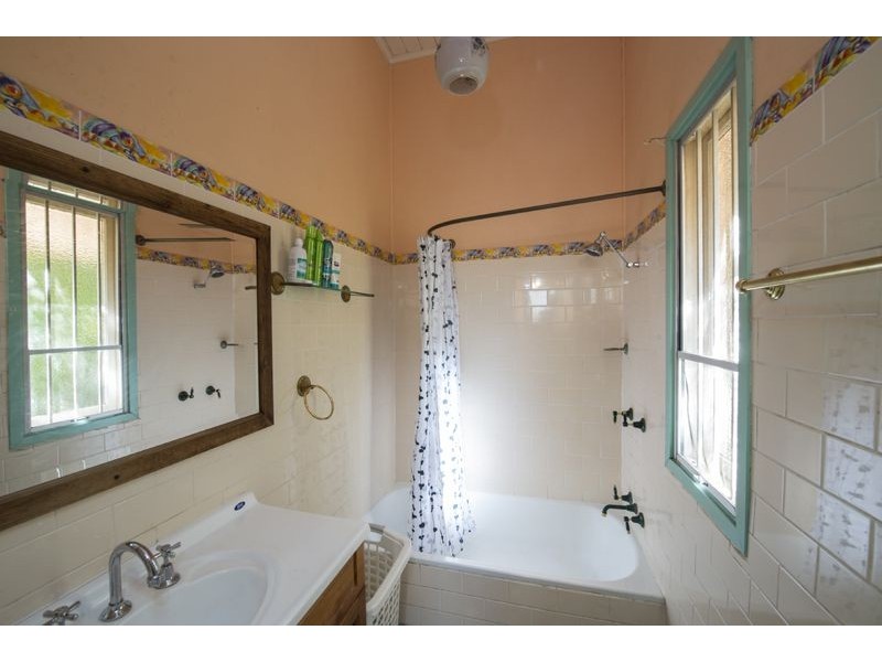 5 Mansford Street, North Toowoomba QLD 4350
