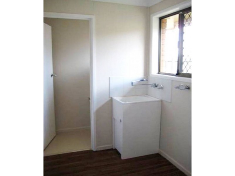 2/257 North Street, Wilsonton QLD 4350