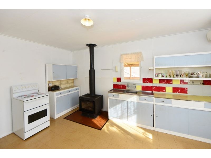 8 Faith Street, Rangeville QLD 4350