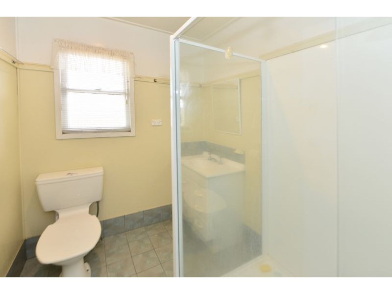 8 Faith Street, Rangeville QLD 4350