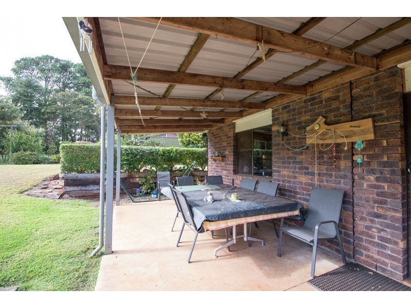 14 Hampton Road, Hampton QLD 4352