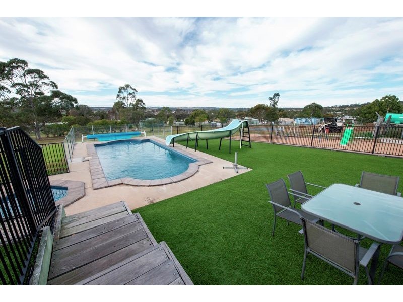 51 Peters Road, Meringandan West QLD 4352