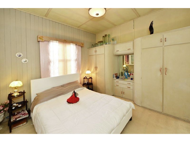 33 Tolmie Street, South Toowoomba QLD 4350