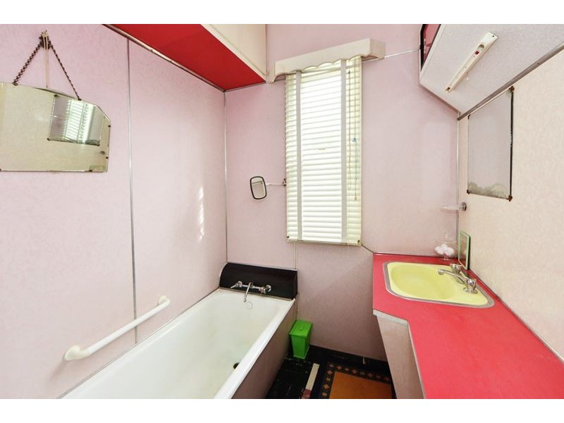 33 Tolmie Street, South Toowoomba QLD 4350