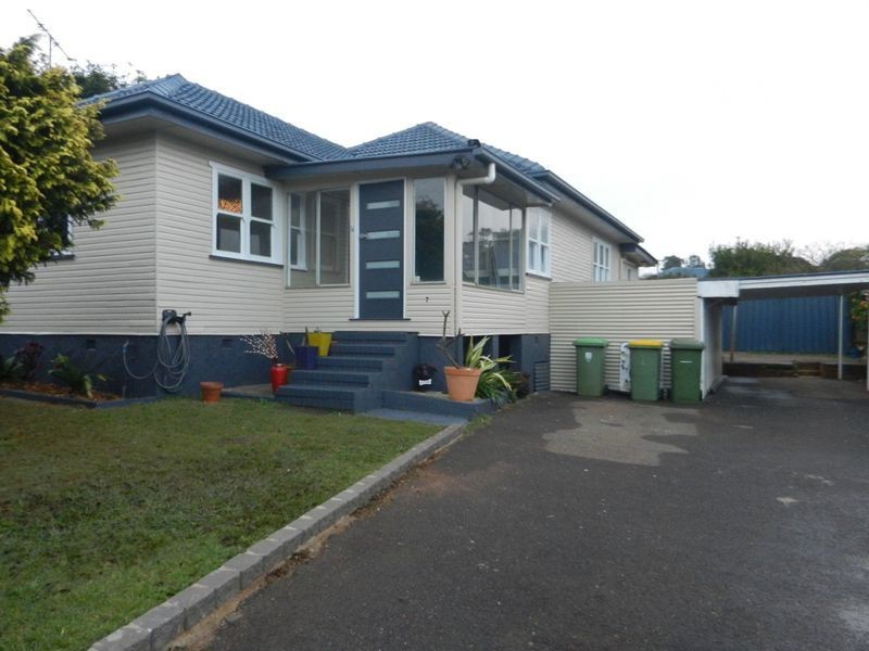 7 Drayton Road, Harristown QLD 4350