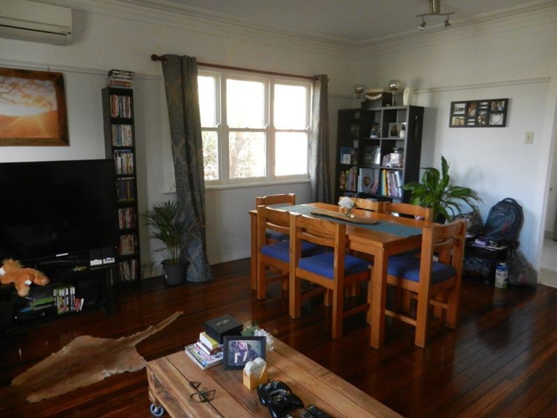 7 Drayton Road, Harristown QLD 4350