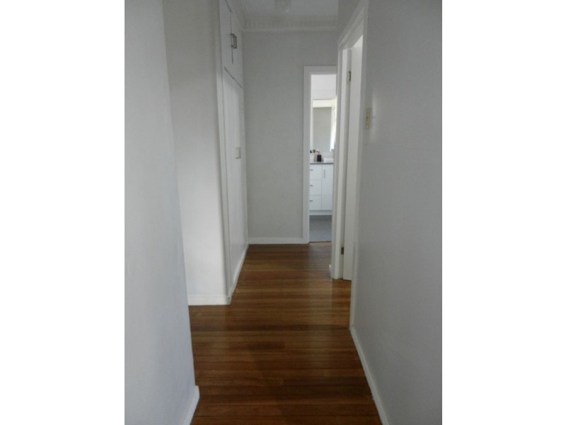 7 Drayton Road, Harristown QLD 4350