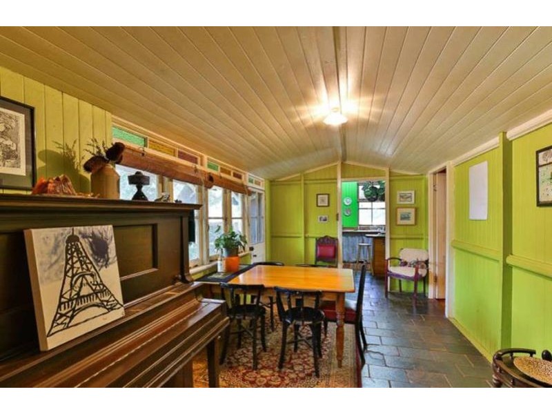 194 South Street, Centenary Heights QLD 4350