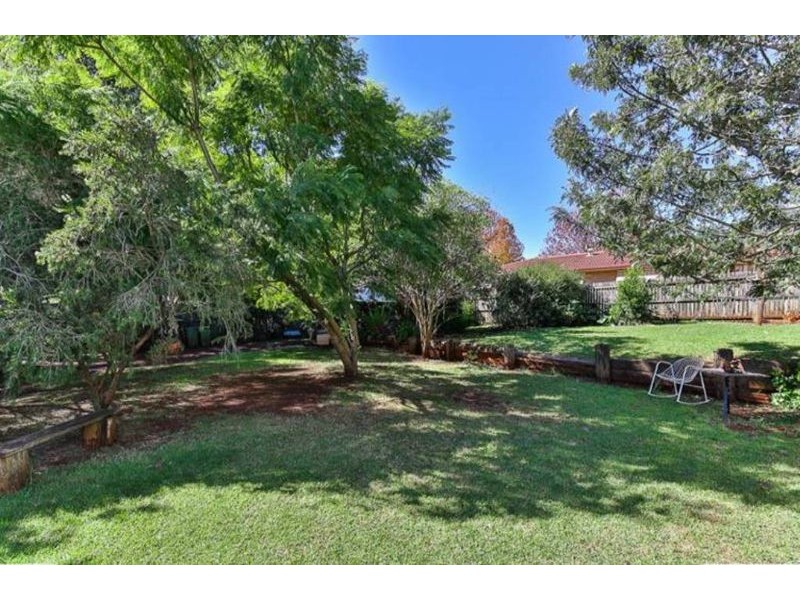 194 South Street, Centenary Heights QLD 4350