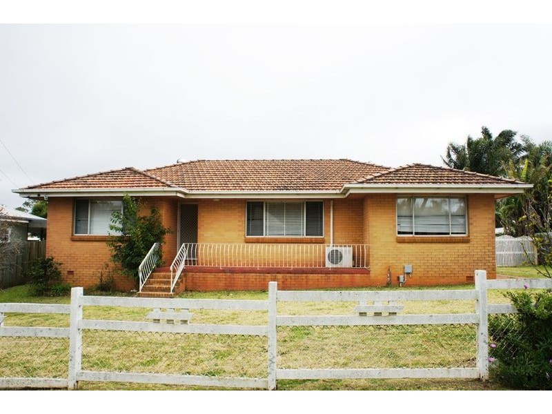 3 Wolseley Street, North Toowoomba QLD 4350