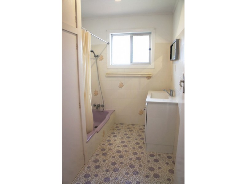 3 Wolseley Street, North Toowoomba QLD 4350