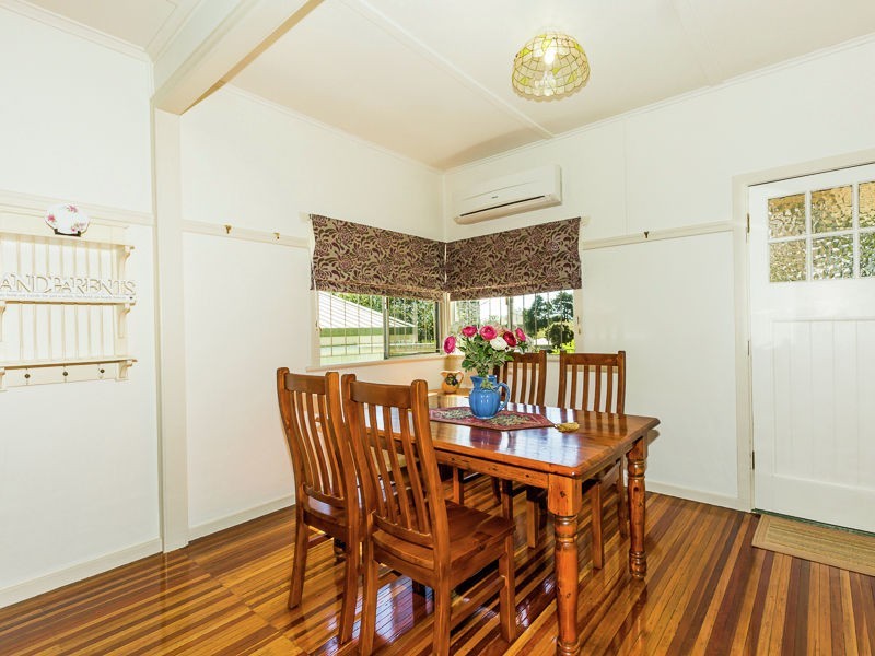 8 Perry Street, Harlaxton QLD 4350