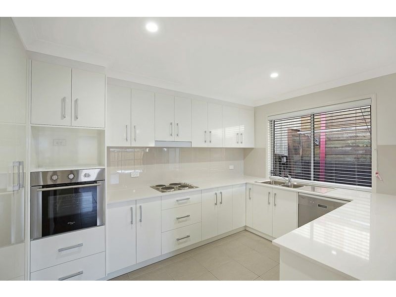 6 Dylan Court, Darling Heights QLD 4350