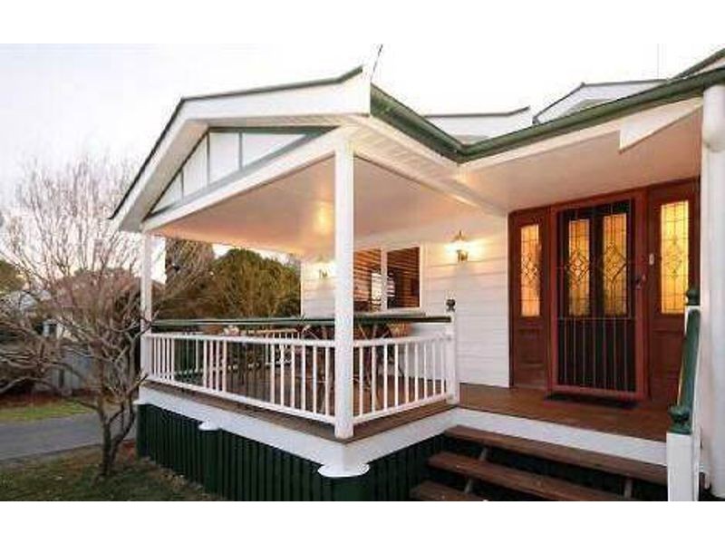 9 Hampshire Street, North Toowoomba QLD 4350