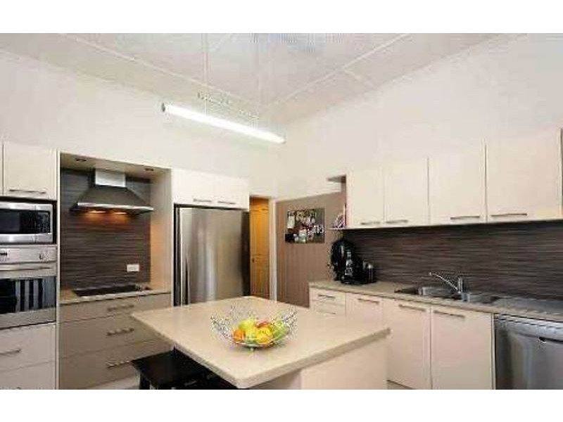 9 Hampshire Street, North Toowoomba QLD 4350