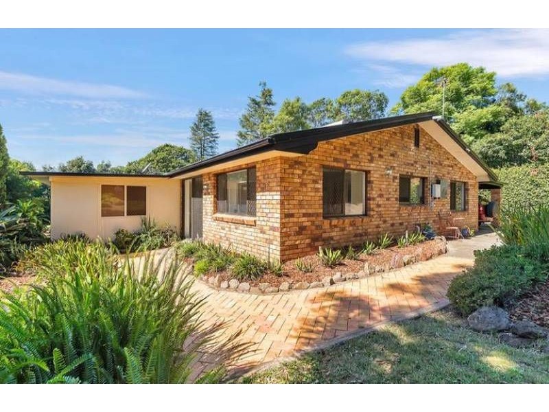 3 Outlook Crescent, Blue Mountain Heights QLD 4350
