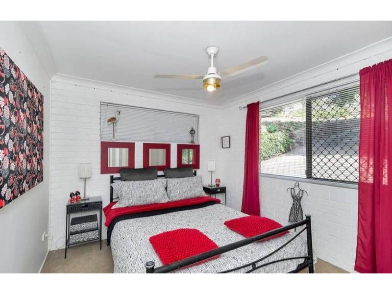 3 Outlook Crescent, Blue Mountain Heights QLD 4350