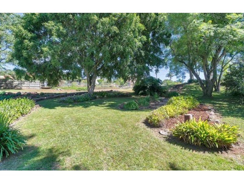 3 Outlook Crescent, Blue Mountain Heights QLD 4350
