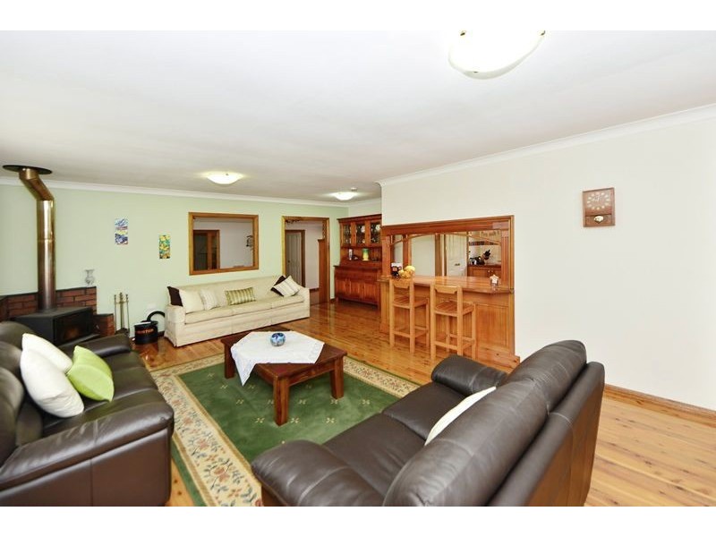 10 McIntyre Street, Centenary Heights QLD 4350