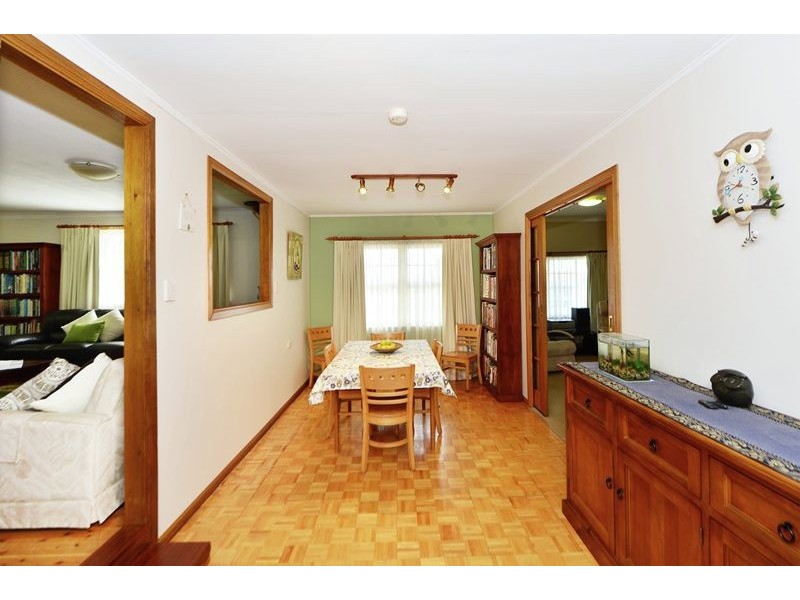 10 McIntyre Street, Centenary Heights QLD 4350