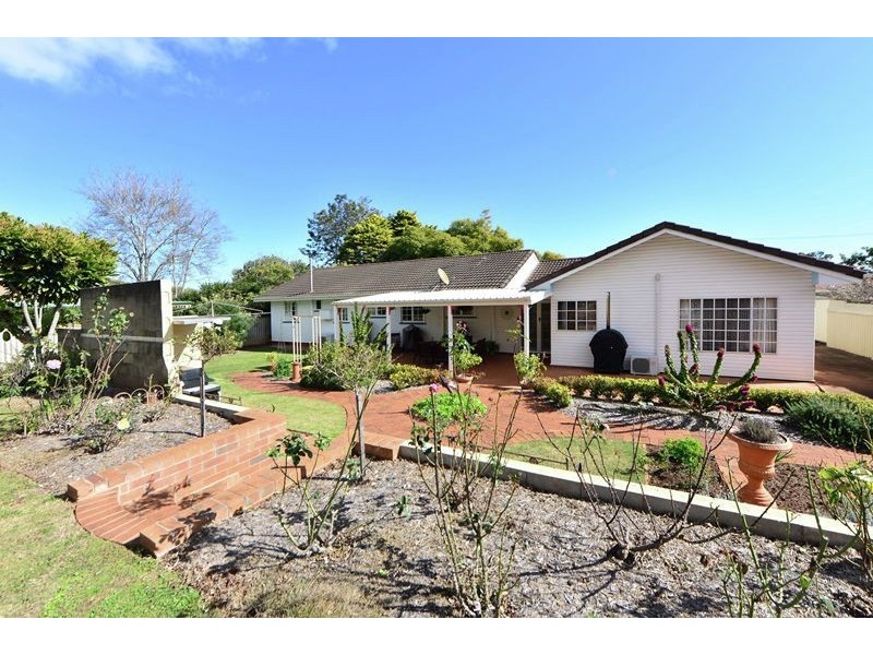 10 McIntyre Street, Centenary Heights QLD 4350