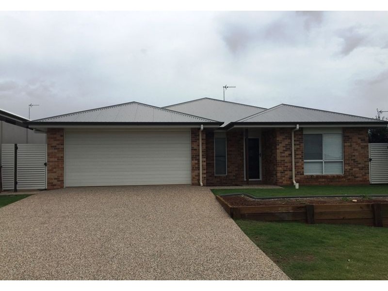 2/25 Scullin Street, Middle Ridge QLD 4350