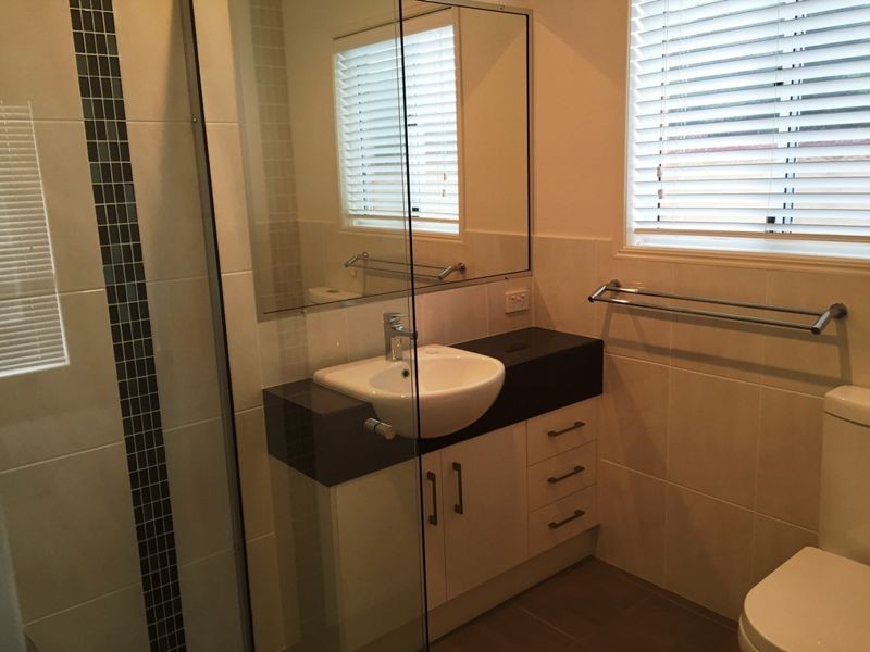 2/25 Scullin Street, Middle Ridge QLD 4350