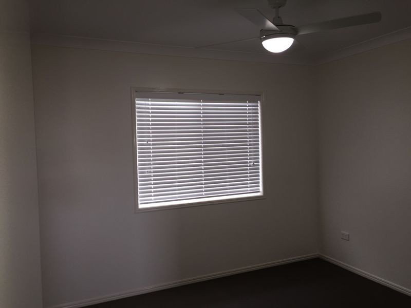 2/25 Scullin Street, Middle Ridge QLD 4350