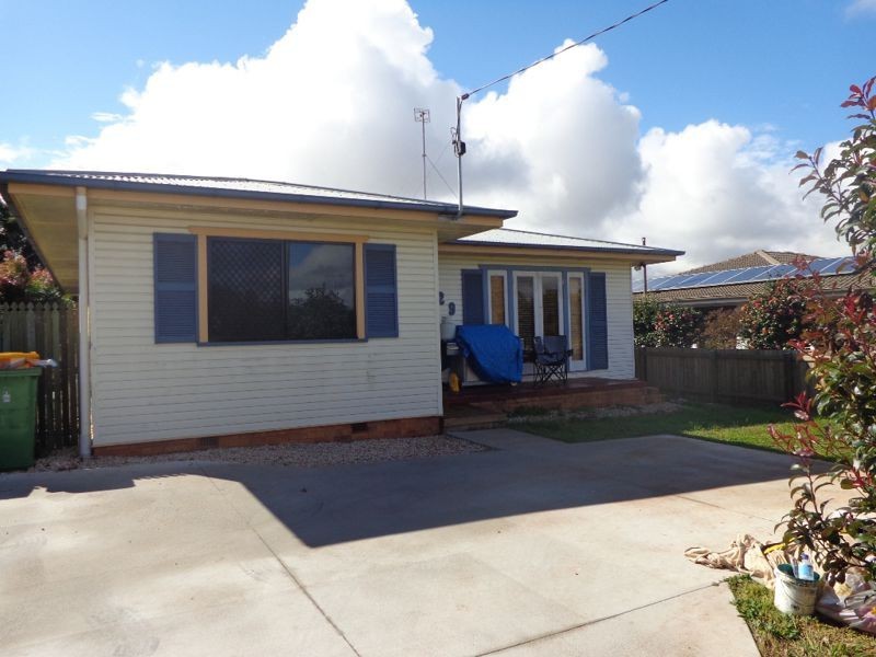 229 Alderley Street, Centenary Heights QLD 4350