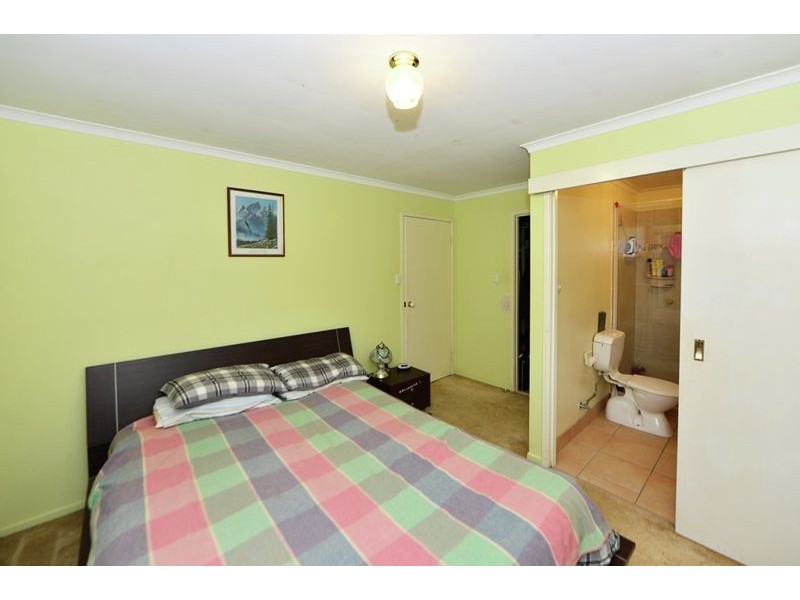 4 Rebecca Court, Kearneys Spring QLD 4350